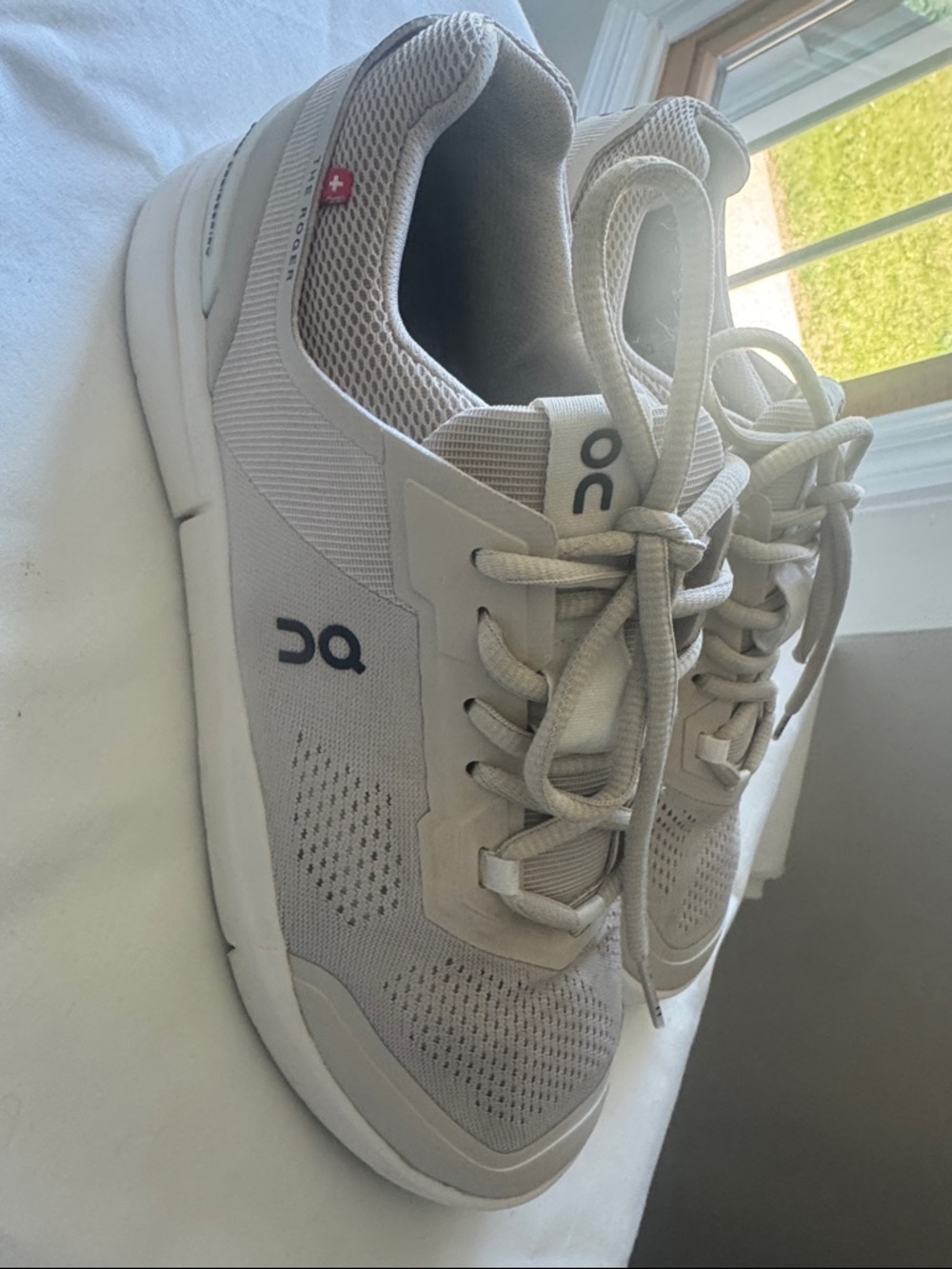 On Cloud The Roger Spin Tennis shoes Men’s Size 8